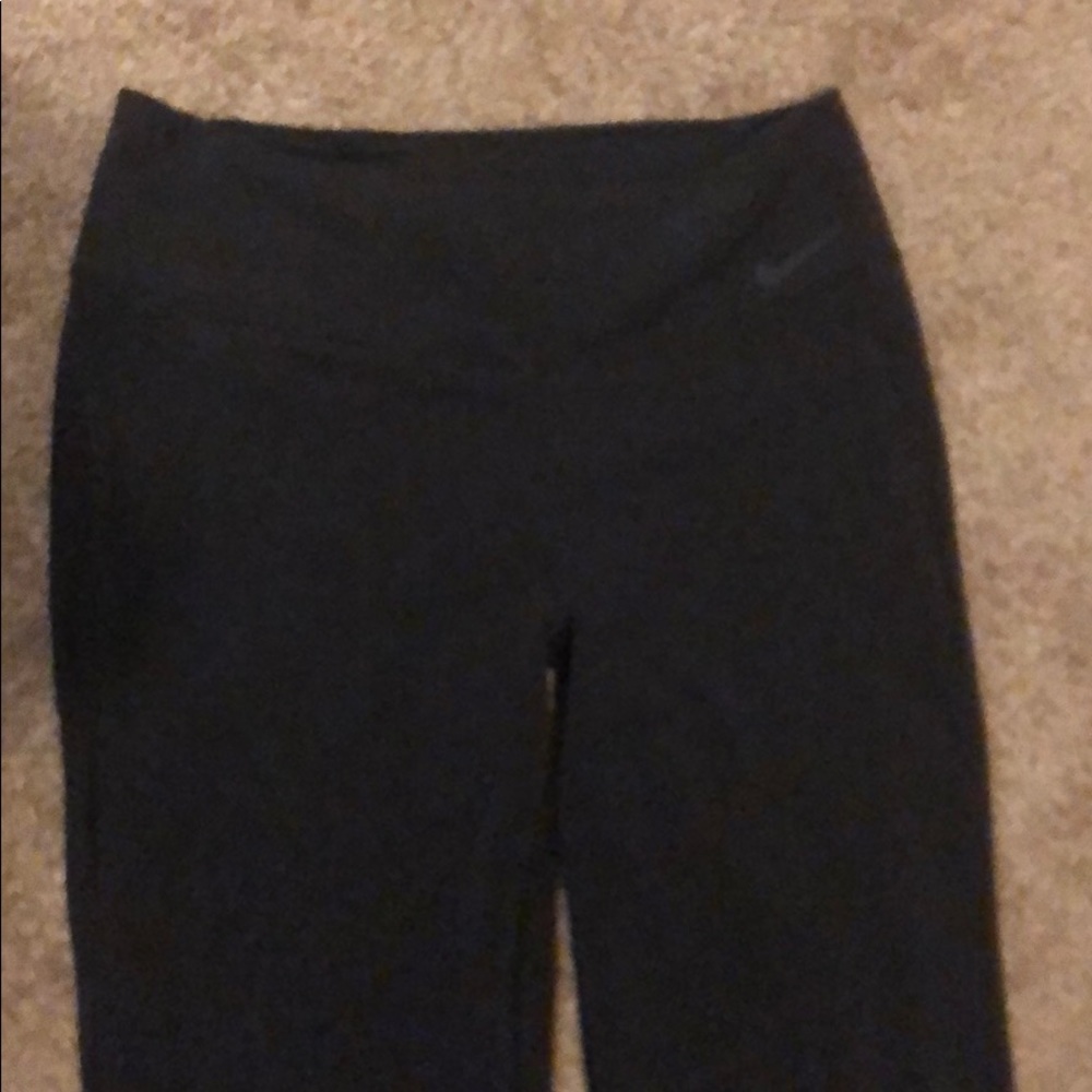 Women’s Nike Straight Leg Leggings